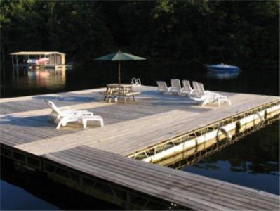 Holiday Shores Resort Osage Beach Exterior photo