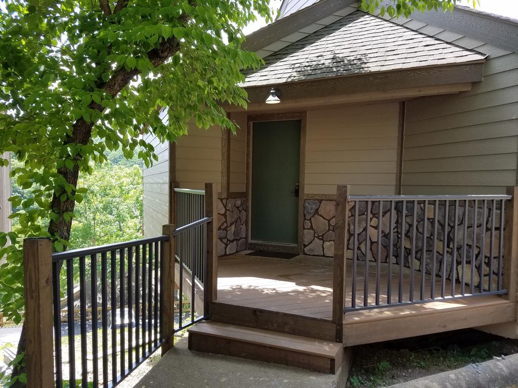 Holiday Shores Resort Osage Beach Exterior photo